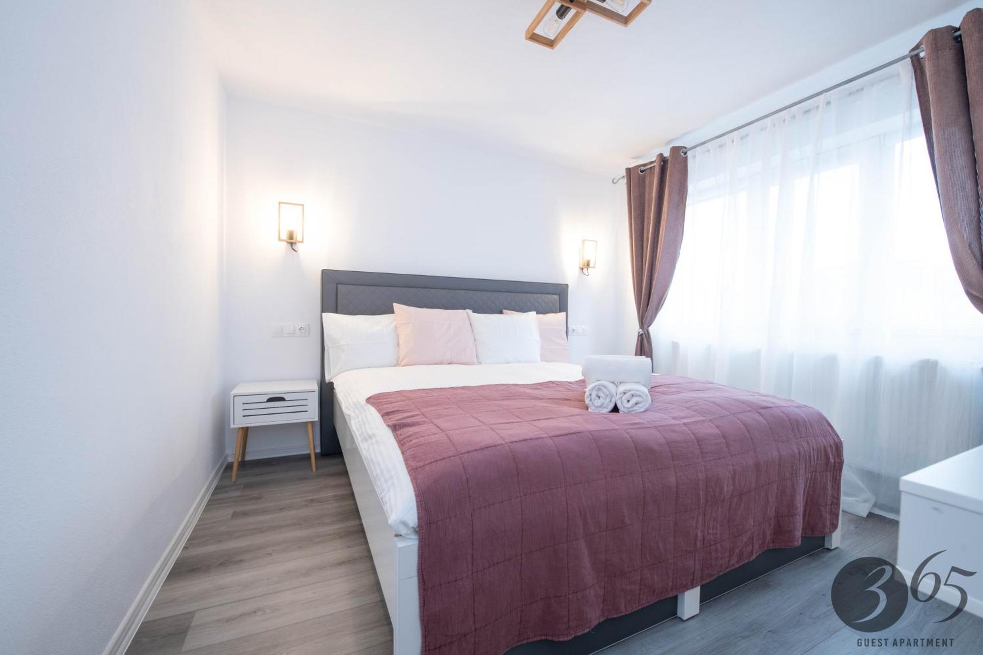 365 Guest Apartment Hunedoara Esterno foto